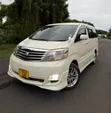 Toyota Alphard 2.4 Petrol AWD 2006 Nyeupe - 2