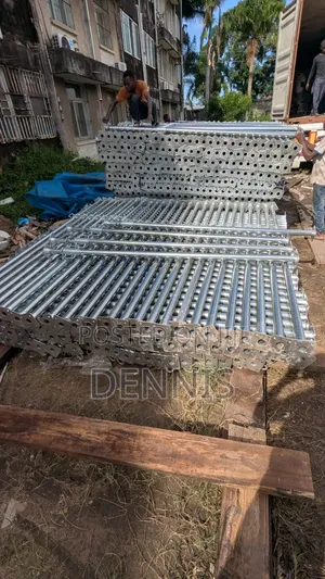 Adjustable Steel Props (2.2-4m)