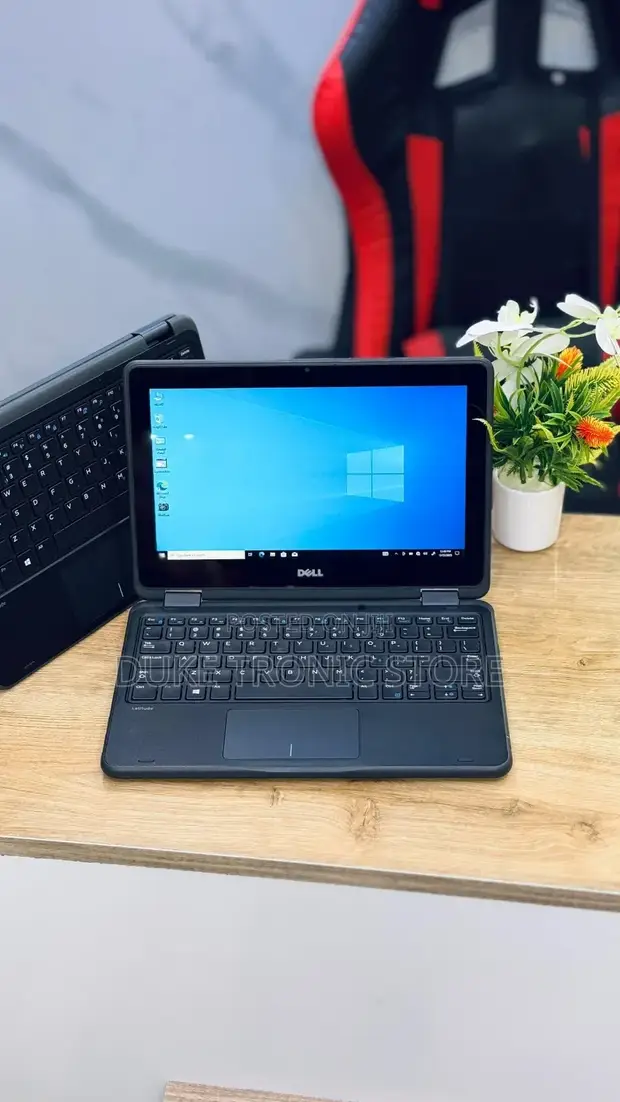Dell Latitude 3189 2-in-1 Laptop 4GB RAM 128GB SSD - 1