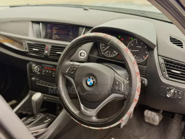 BMW X1 2013 Black - 1