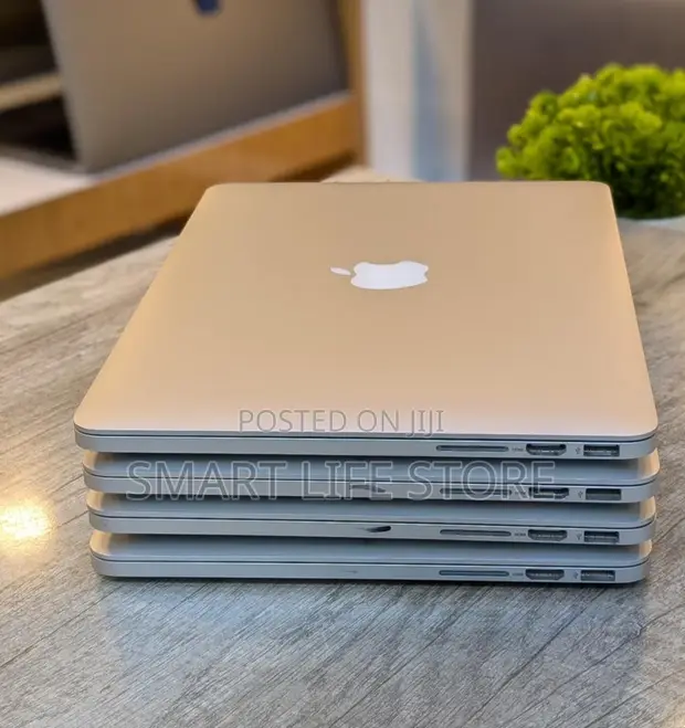 Apple MacBook Pro 2015 13" 16GB RAM 512GB SSD - 1