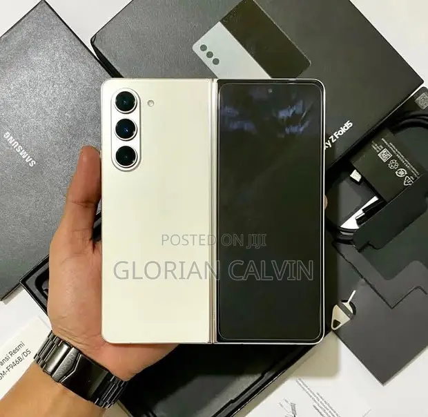 Samsung Galaxy Z Fold4 512GB Mpya - 1