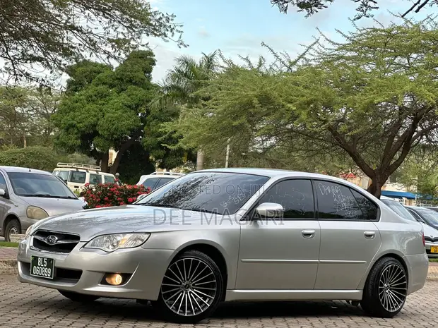 Subaru Legacy 2006 Silver - 1