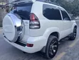 Toyota Land Cruiser Prado 2005 White - 4