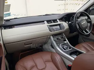 Land Rover Range Rover Evoque 2015 Kijani