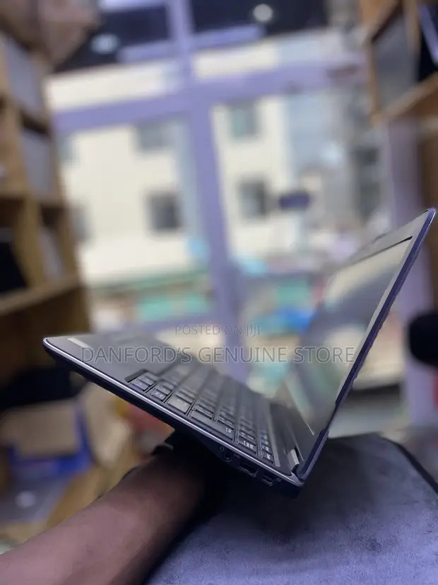 Laptop Dell Latitude 7280 - Intel Core i5, 8GB RAM, 256GB SSD - 1