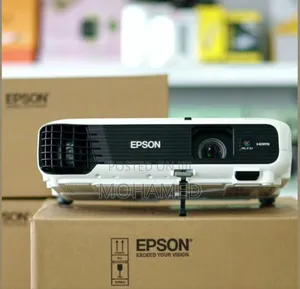 Epson S41 HD Projector