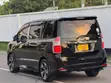 Toyota Noah 2009 Nyeusi - 3