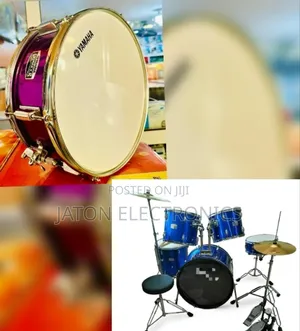 Yamaha Strong Drum Set with 2 Plates