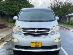 Toyota Alphard 2004 Nyeupe