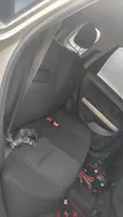 Toyota IST 2003 Dhahabu - 4