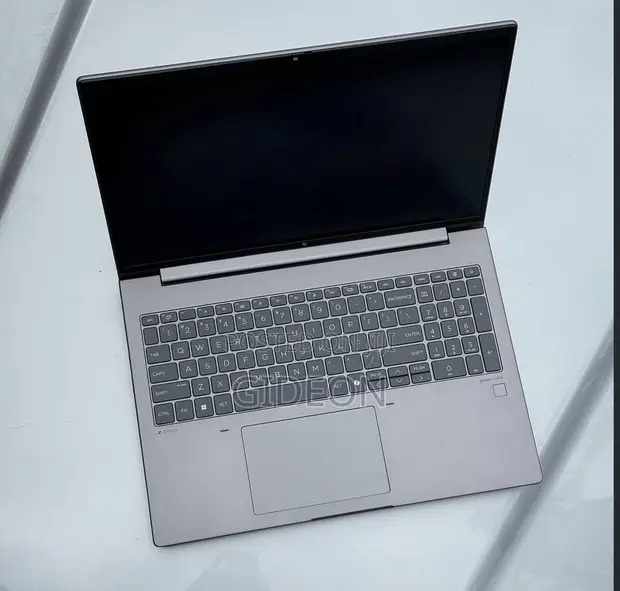 Laptop HP ZBook Power G9 - i7, 16GB RAM, 1TB SSD - 1