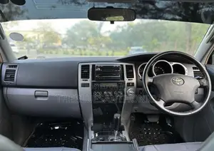 Toyota Hilux Surf 2008 Nyeusi