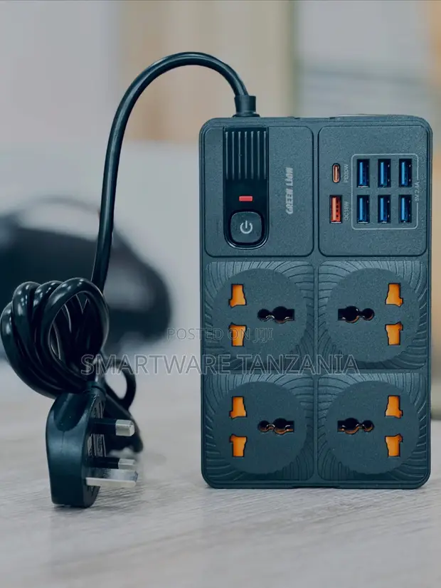 Green Lion Power Board 4 Universal Sockets + USB Hub - 1