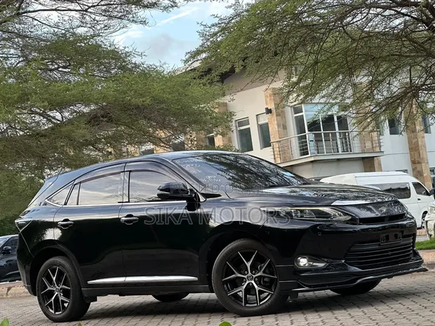 Toyota Harrier 2016 Black - 1