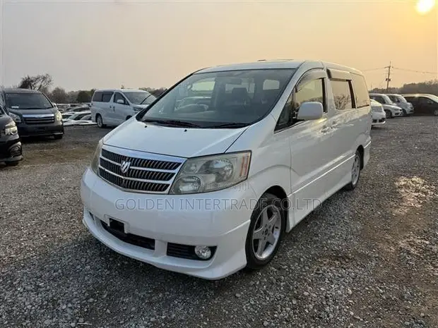 Toyota Alphard 2.4 Petrol AWD 2003 Nyeupe - 1