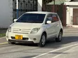 Toyota IST 2003 Nyeupe - 4