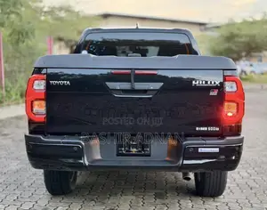 Toyota Hilux GR Sport 2021 Black