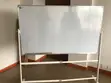 Ubao Nyeupe Wenye Stand (90x150cm) - 1