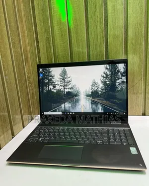 Laptop Convertible HP Spectre x360 15 - Core i7, 16GB RAM, 256GB SSD