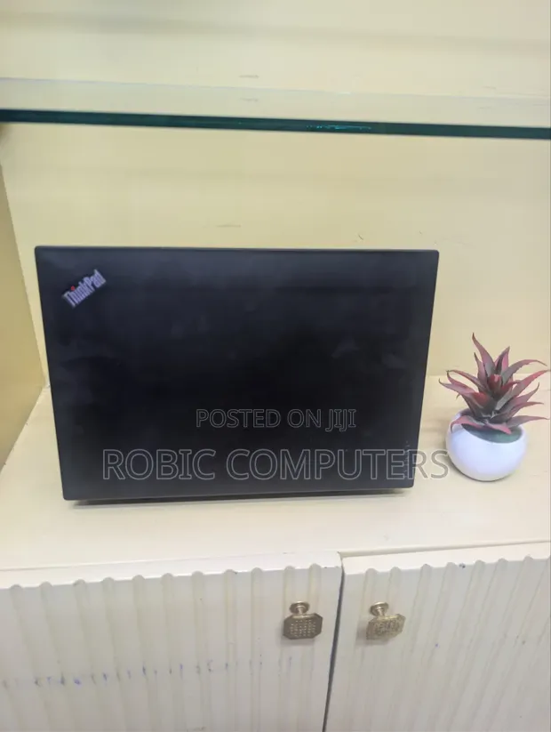 Laptopi ya Lenovo ThinkPad T480 - Ryzen 5, 8GB RAM, 256GB SSD - 1