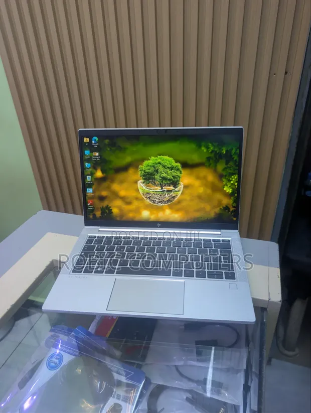 Laptop HP EliteBook 840 G7 - Core i7, 16GB RAM, 512GB SSD - 1