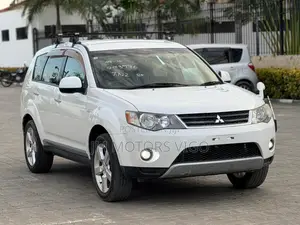 Mitsubishi Outlander 2008 Rangi ya Lulu