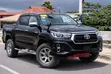 Toyota Hilux 2018 Nyeusi - 2