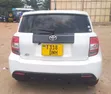 Toyota IST 2006 Nyeupe - 5