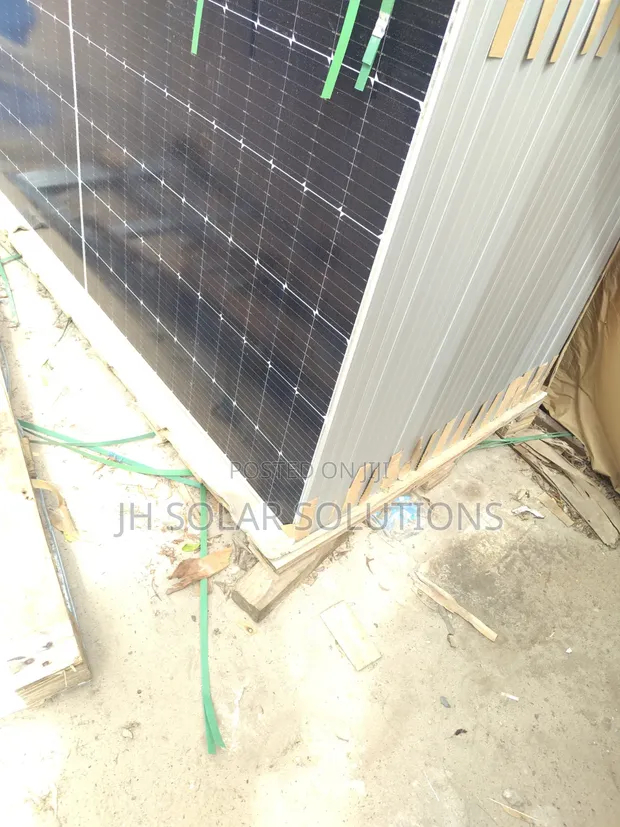 Blue Carbon 580W Monocrystalline Solar Panel - 1