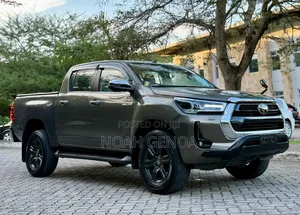 Toyota Hilux 2022 Double Cabin