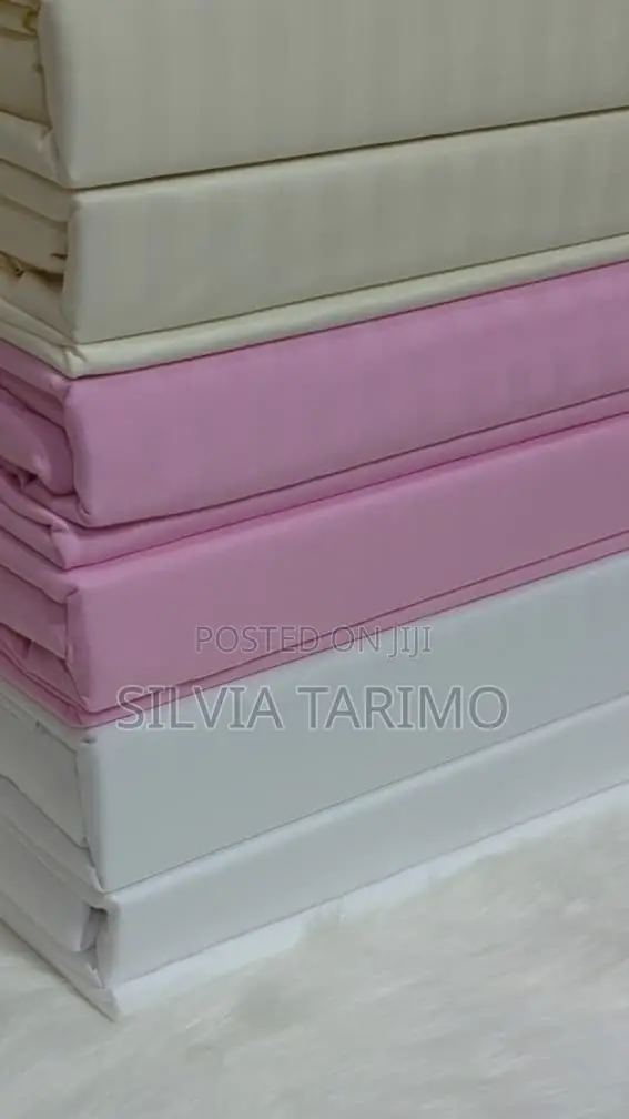 Plain Bedsheets with Stripes - 1