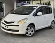 Toyota Ractis 2006 Nyeupe - 1