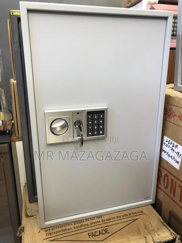 Key Safe Storage Cabinet - 133 Holders - 1