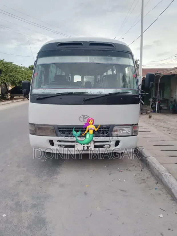 Toyota Coaster 2000 - Imetumika Tanzania - 1