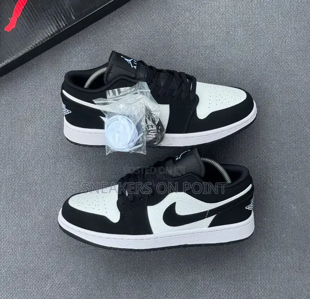 Nike Air Jordan 1 Low SE "Diamond Shorts" - 1
