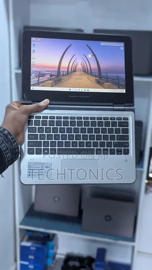 Laptop HP x360 310 G2 4GB RAM 128GB SSD