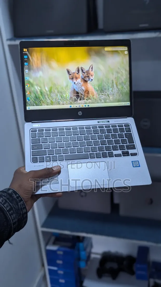HP EliteBook Folio G1 Laptop - Core i3, 8GB RAM, 256GB SSD - 1