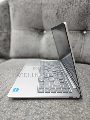 New HP 14-ep0063 Laptop: 8GB RAM, Intel Core i5, 256GB SSD
