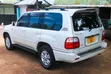 Toyota Land Cruiser 2002 White - 2