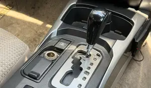 Toyota Hilux Surf 2003 Nyeupe