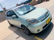 Toyota Raum 2004 Beige - 2
