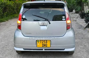Toyota Passo 2006 Nyeupe