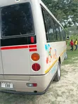 Mitsubishi Fuso Rosa 2004 Nyeupe - 2