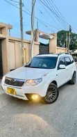Subaru Forester 2009 White - 1