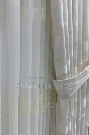 High Quality Curtain Set (3pcs)