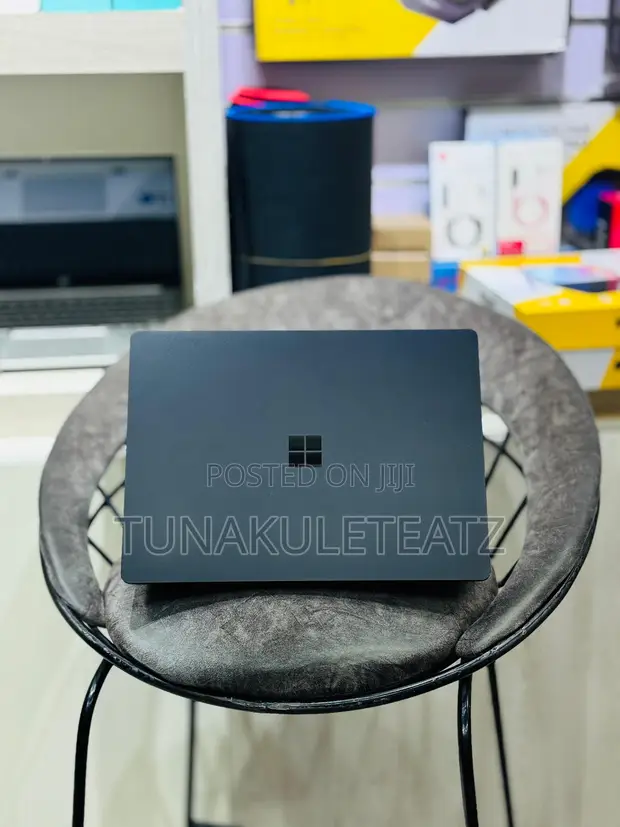 Microsoft Surface Laptop 3 13" Intel Core i7 16GB RAM 256GB SSD - 1