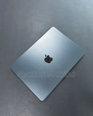Apple MacBook Air 2026 M5 13-inch 16GB RAM 512GB SSD