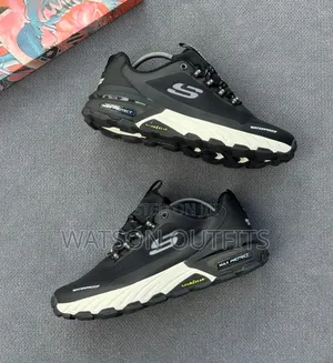 Viat Vya Ngozi vya Skechers kwa Wanaume - Rangi Mbalimbali