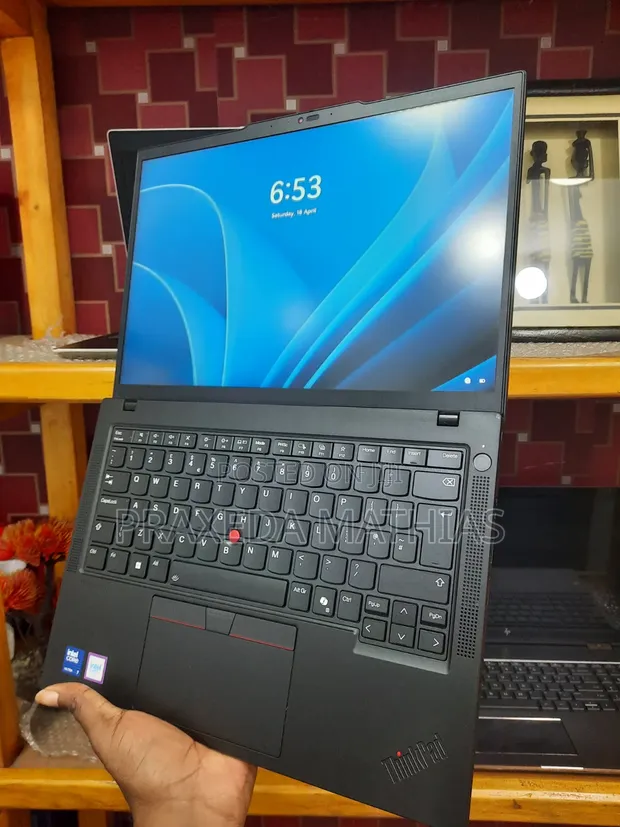 Lenovo ThinkPad T14 Gen 5 Laptop - Intel Core Ultra 7, 32GB RAM, 512GB SSD - 1